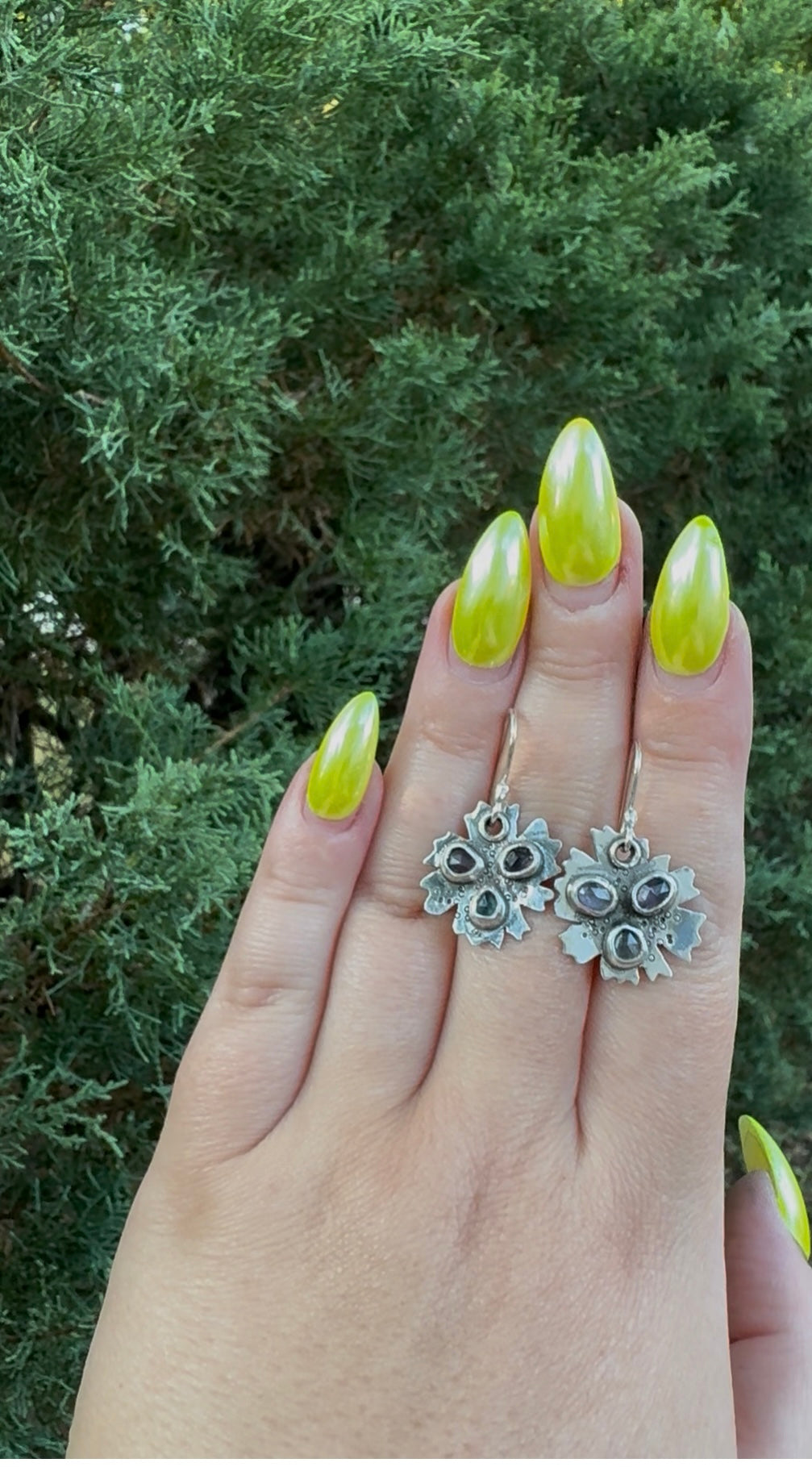 Spinel floral earrings