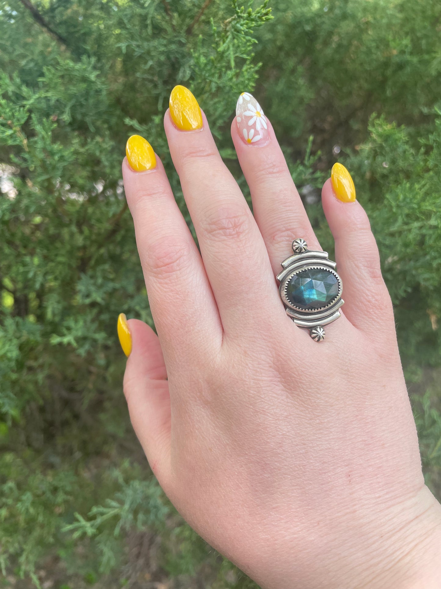 Lovely labradorite sterling silver ring, size 8