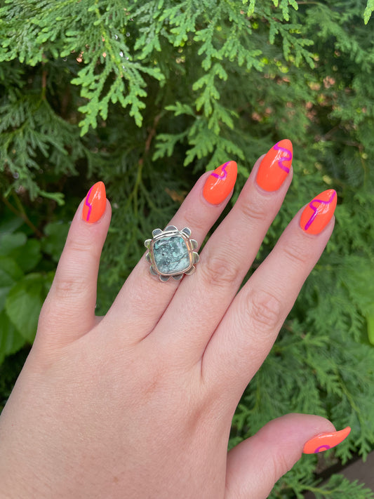 Mystic Sage Daisy Ring, Size 5.75