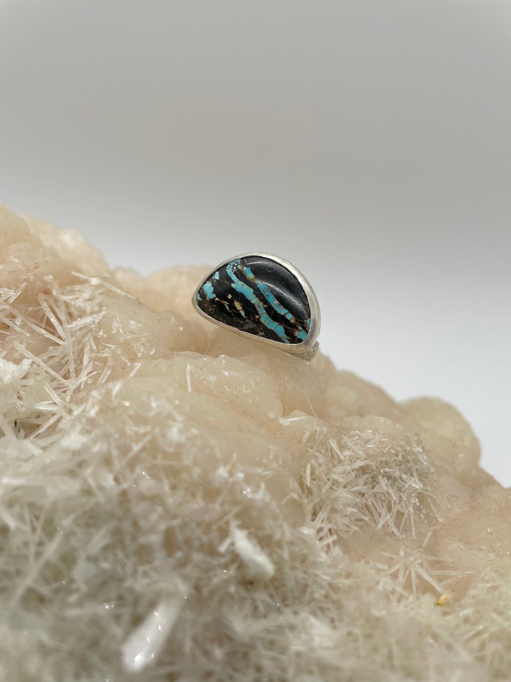 Blue Moon Turquoise ring with snake patterned band size 5.75